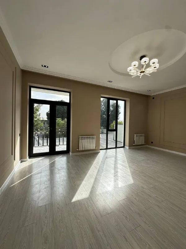 6 xonali kvartira, 200 m2, Mirzo Ulug'bek 2