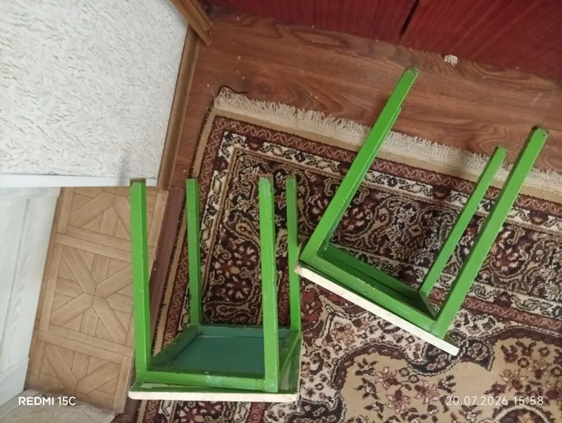 Табуретки с железными ножками 4 Табуретки с железными ножками 4