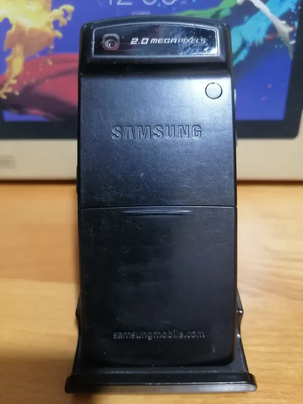 Продаётся Samsung SGH X820 2 Продаётся Samsung SGH X820 2