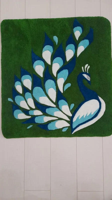 Tovus gilam decor 1