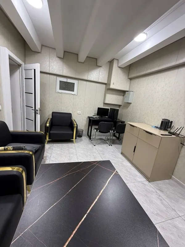 Аренда под офис Лабзак С мебелью 500$ 43м2, 2 комната 2 Аренда под офис Лабзак С мебелью 500$ 43м2, 2 комната 2