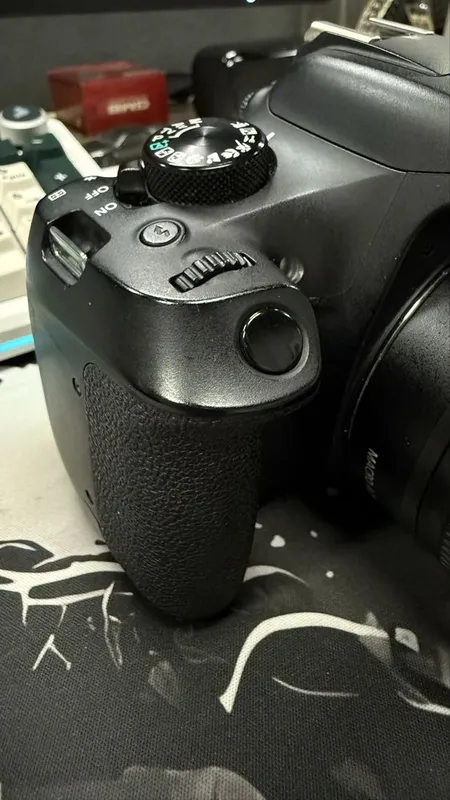 Canon 1300d ideal +128gb fleshka — фото 4