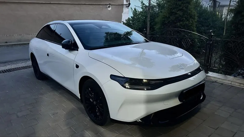 Leapmotor C01 elektro 525 km 2025 yil