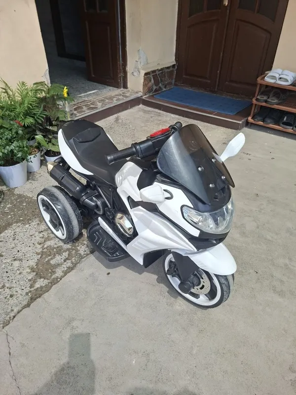 Elekr motosikl detski 2