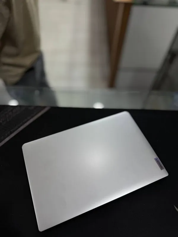 Lenovo holati ideal yangide srochni sotiladi 3 Lenovo holati ideal yangide srochni sotiladi 3