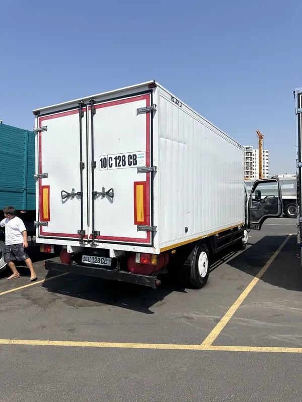 Isuzu 5 tonnali nqr71 4 Isuzu 5 tonnali nqr71 4