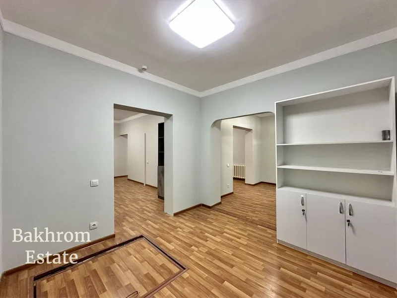 Офис 5 комнат • 110 м² • ул. Чехова/Фидокор, метро Ойбек — фото 2