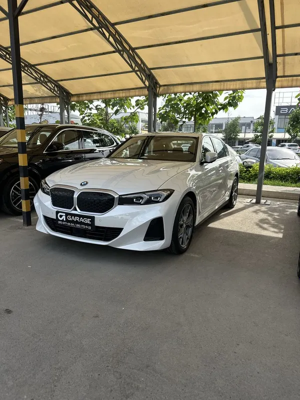 Bmw i3 35L qora oq yengi 2025