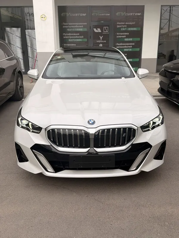 Bmw i5 40L m paket dop opsiyali 6 Bmw i5 40L m paket dop opsiyali 6