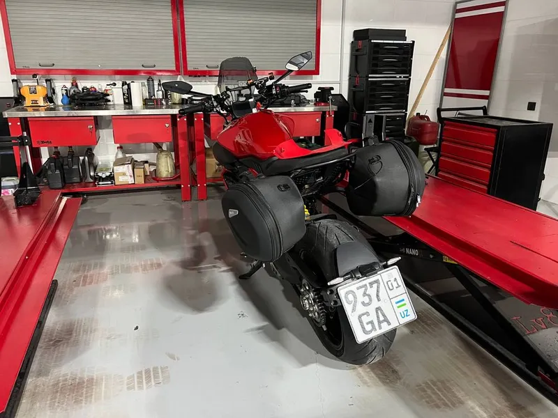 Ducati Diavel V4