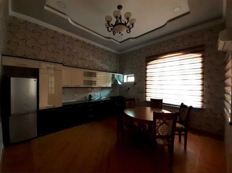 Продаётся дом в Центре Ташкента р.Яккасарайский Саламатина 9