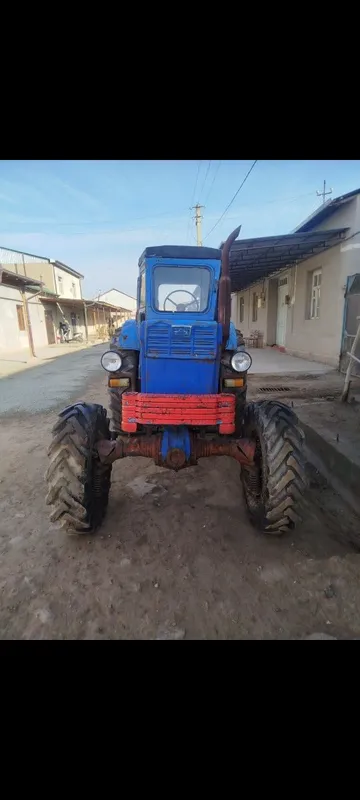 T 40 satiladi xaloti zor 1 T 40 satiladi xaloti zor 1