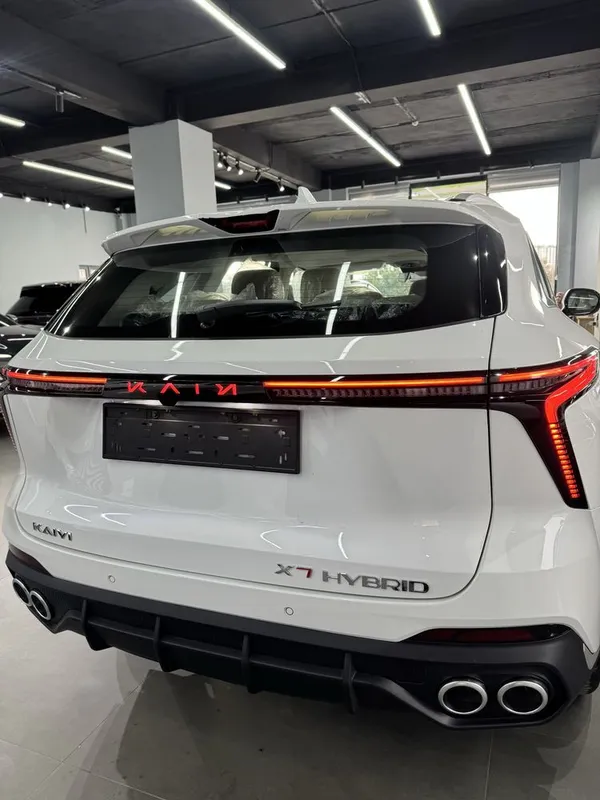 Kaiyi x7 HYBRID. 8