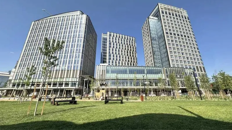 Бизнес Центр "Trilliant коммерческое помещение 113кв.м. — фото 1