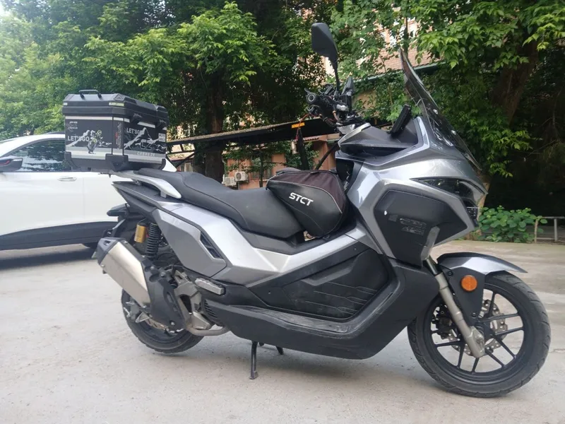 Skuter n max x max yamaha 180 kub 5