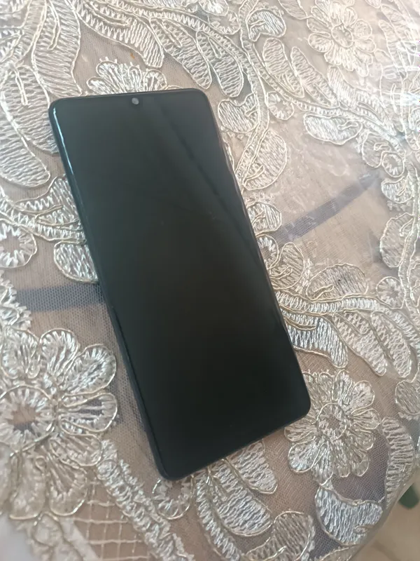 Samsung galaxy A 41 в подарок чехол низкая цена 1