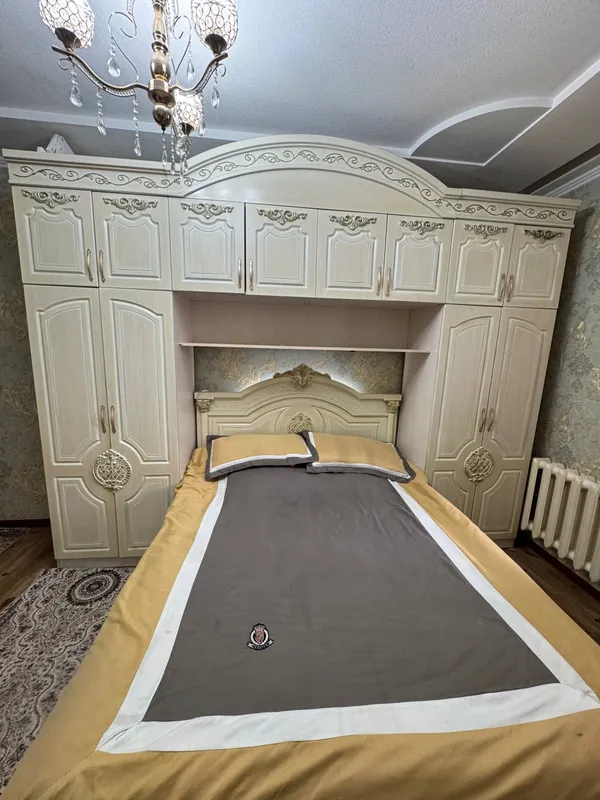 Spalni mebel. 1