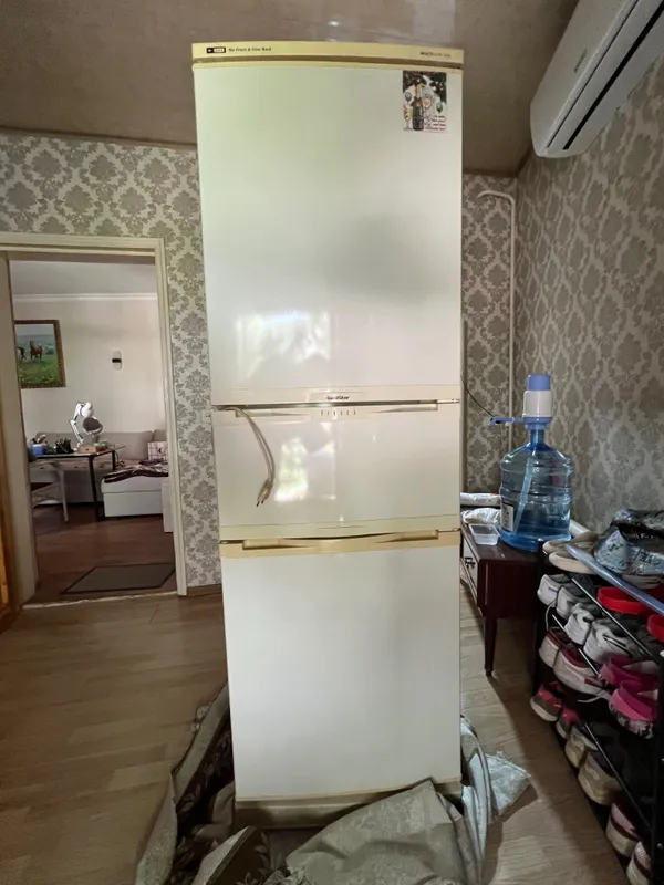 Холодильник Goldstar
