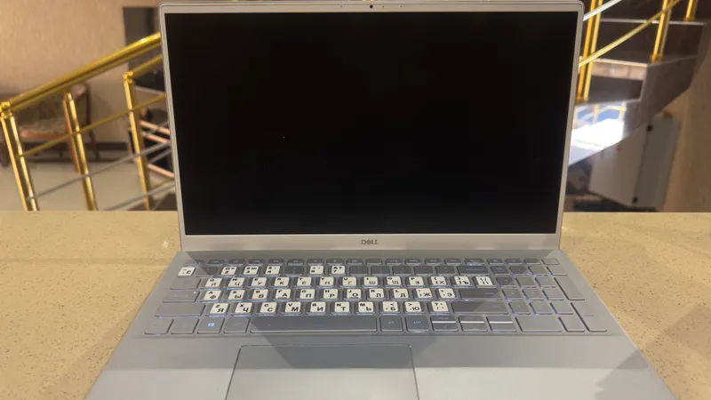Dell Inspiron 5502 noutbuk 5 Dell Inspiron 5502 noutbuk 5