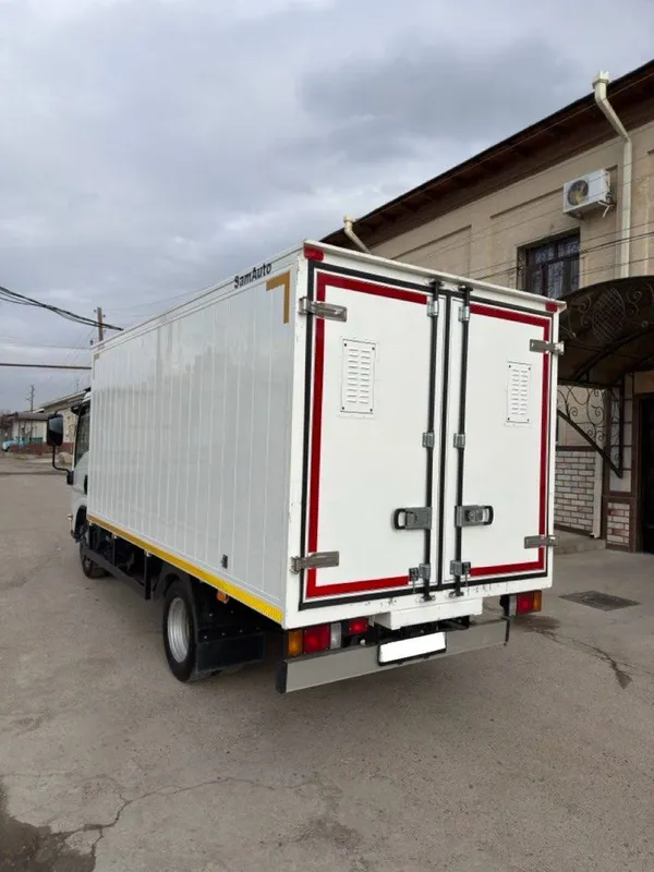 Isuzu NMR77H 2024/25 — фото 3