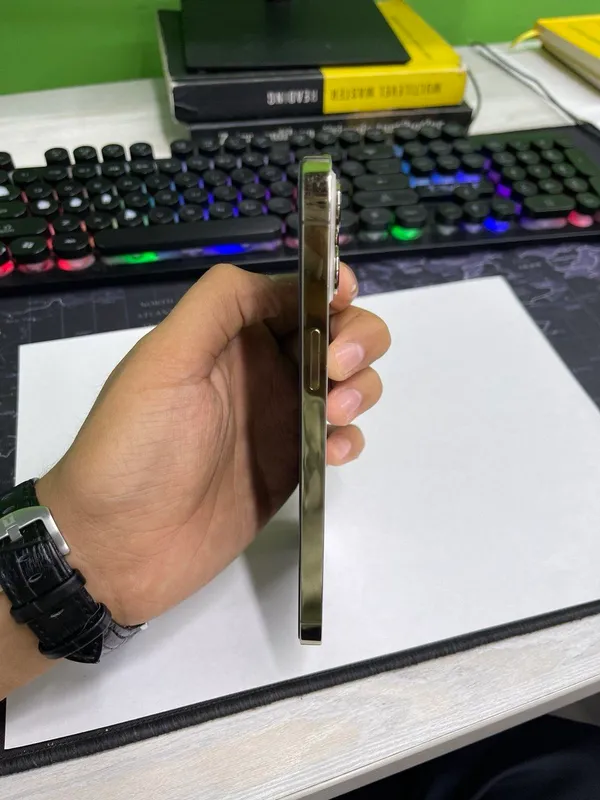 iPhone 12 Pro MAX GOLD 3 iPhone 12 Pro MAX GOLD 3