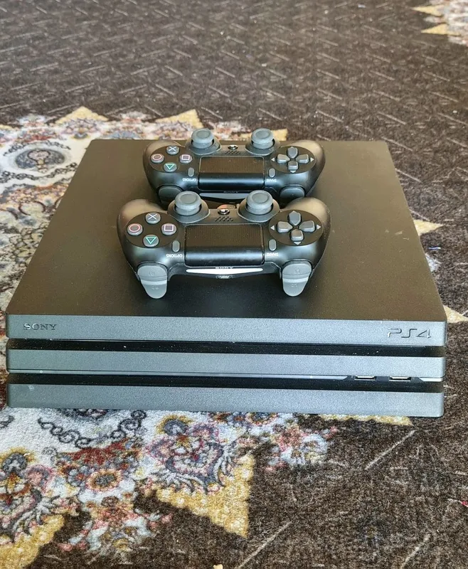 Sony PlayStation 4 Pro (PS4 Pro) — фото 1