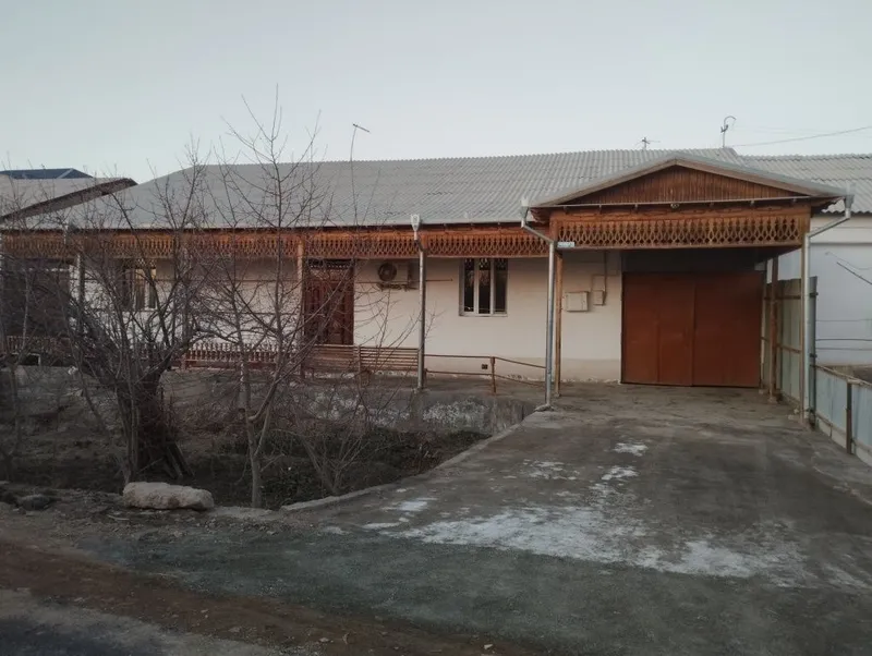 Hovli joy sotiladi 650m² Urganch tuman Xidoyat M. 28-uy