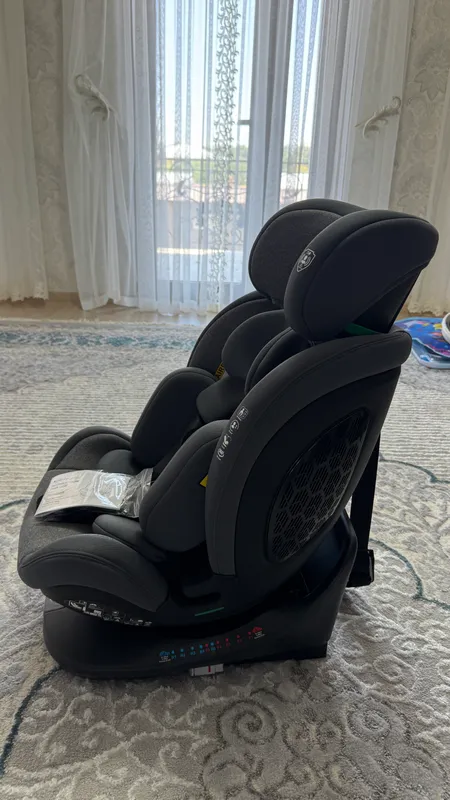 Автокресло от фирмы Kidilo последняя модель Автокресло от фирмы Kidilo последняя модель