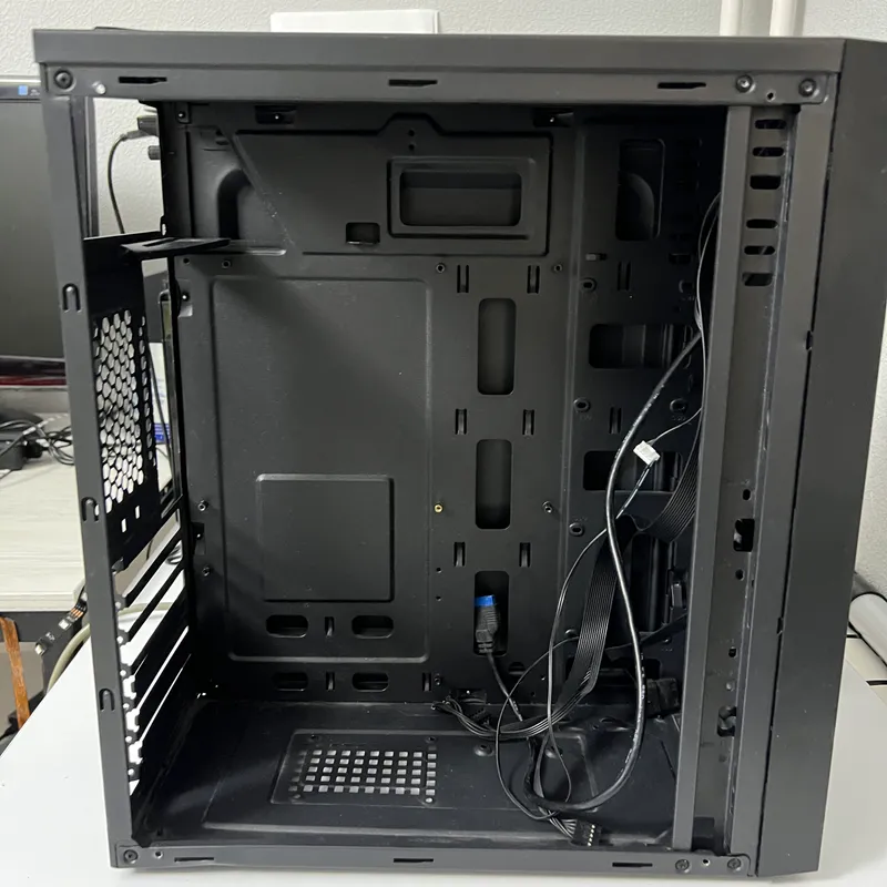 Корпус Ginzzu Micro-ATX | Без боковой крышки 1