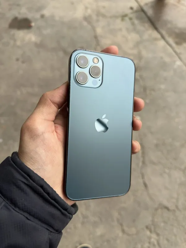 Iphone 12 pro sotiladi ideal telefon 5 Iphone 12 pro sotiladi ideal telefon 5
