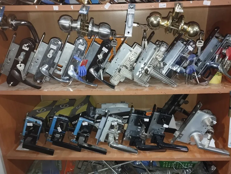 zamok usnovka zamok ochish xizmati ish 24/7 2