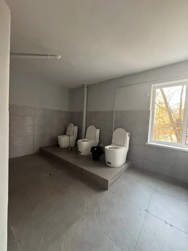 Ак- Тепа круг Сдаётся офис 13м2.зат130м2. Доступ 24/7 — фото 1