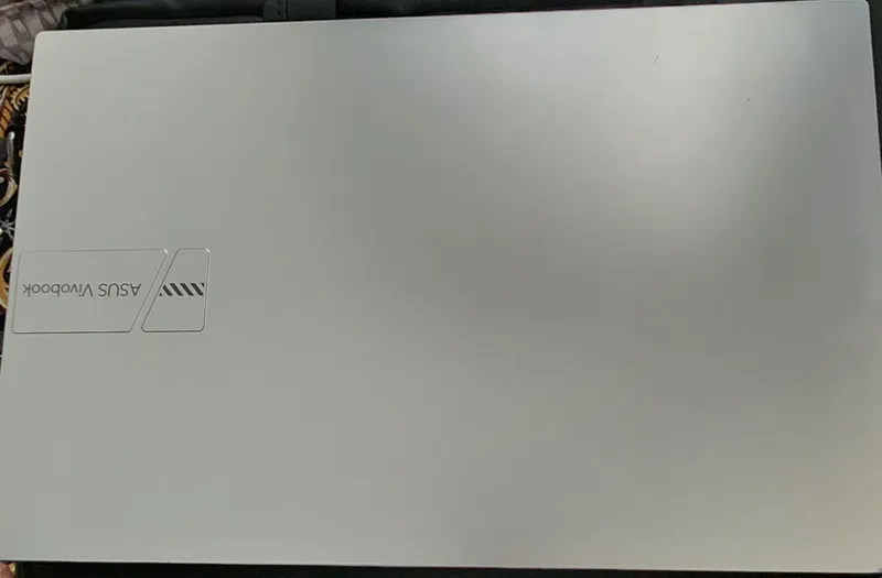 ASUS Vivobook 15 Core i7 16GB 512GB SSD 3
