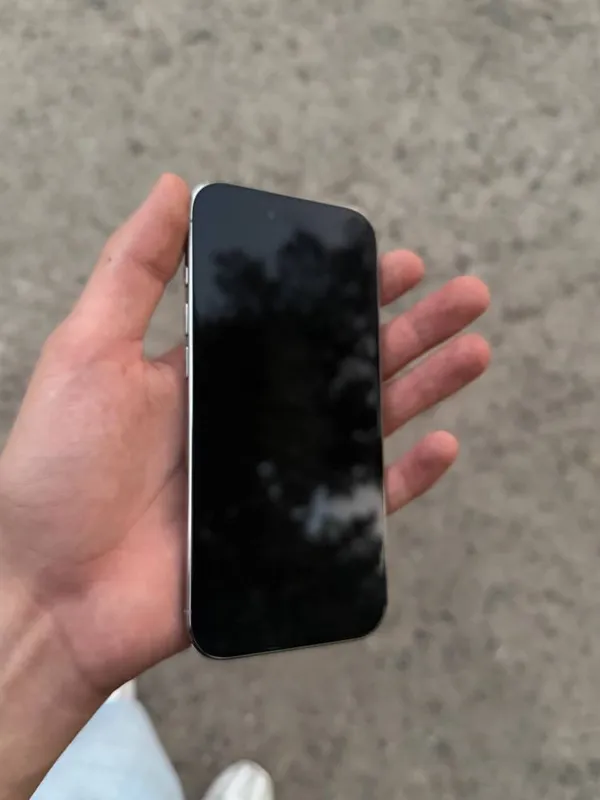 В продаже Iphone 17 Air 3
