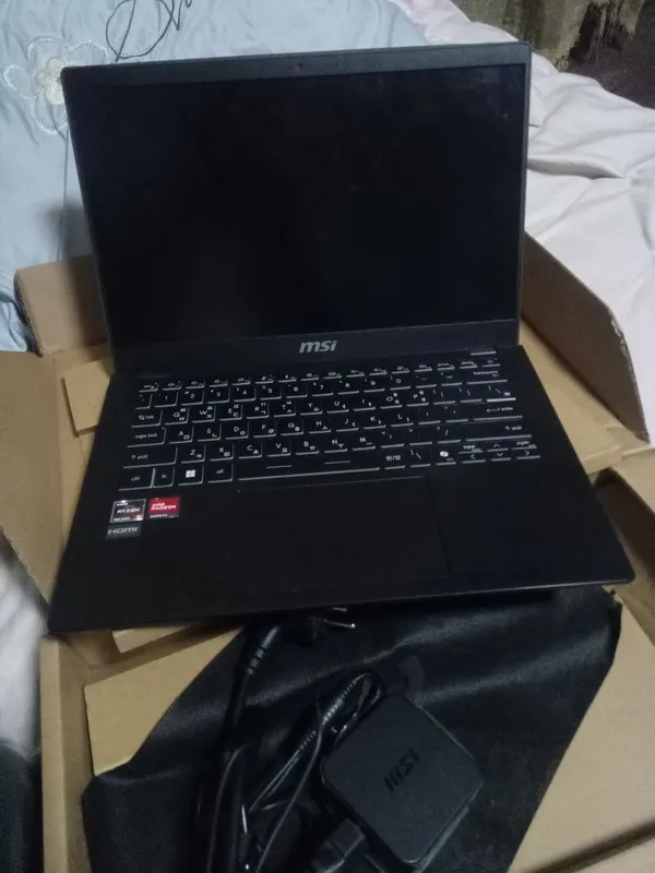 MSI noutbuk. 8/512GB — фото 1