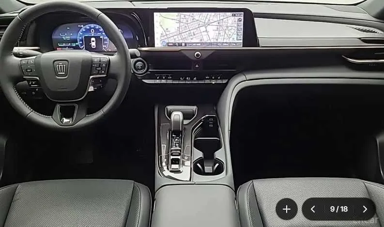 Toyota Crown FULL — фото 5