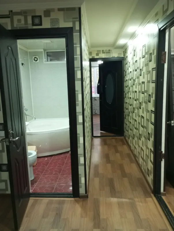 Продается отличная 3 комнатная квартира. Вдоль центральной дороги. — фото 1