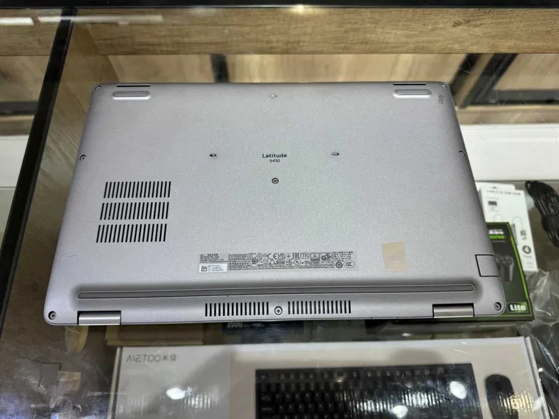 DELL Latitude 5430 Intel Core i5-1245U, 16 GB tezkor xotira, 256 GB SSD 7 DELL Latitude 5430 Intel Core i5-1245U, 16 GB tezkor xotira, 256 GB SSD 7
