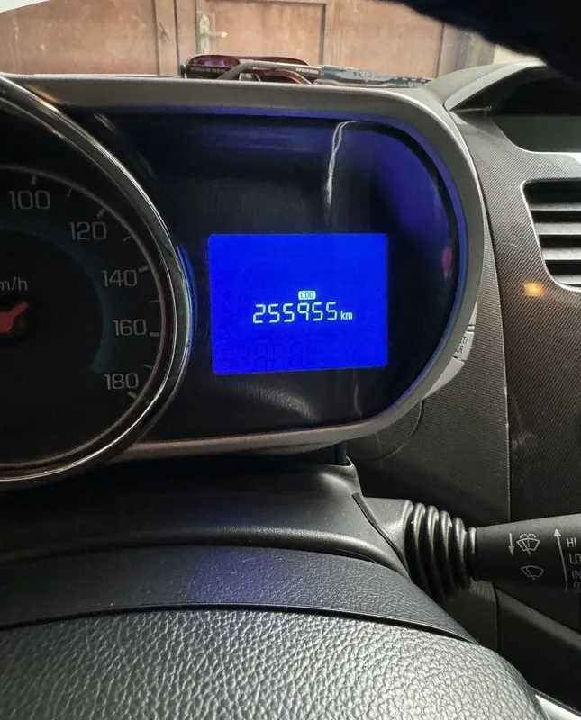 Spark sotiladi gazi bor 8 Spark sotiladi gazi bor 8