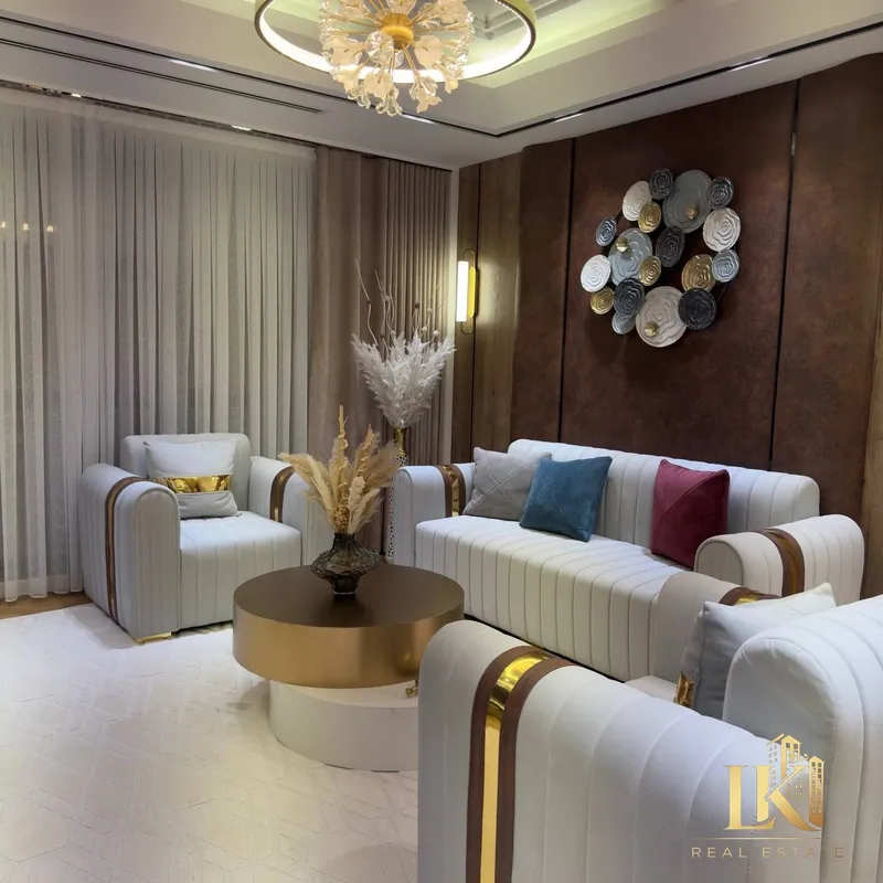 2-комнатная квартира в ЖК Piramit Tower, 67 м², 36/48, с ремонтом, вид на ул. Нукус 10