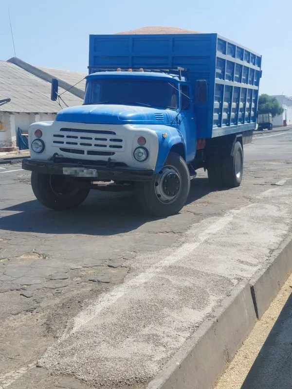 Zil 131 sotiladi 3 Zil 131 sotiladi 3