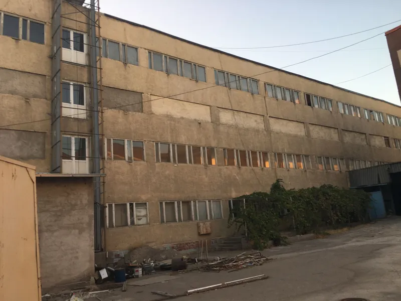 Производственно-складское здание 3700 м² на Воднике 4 этажа, 22 сотки 1