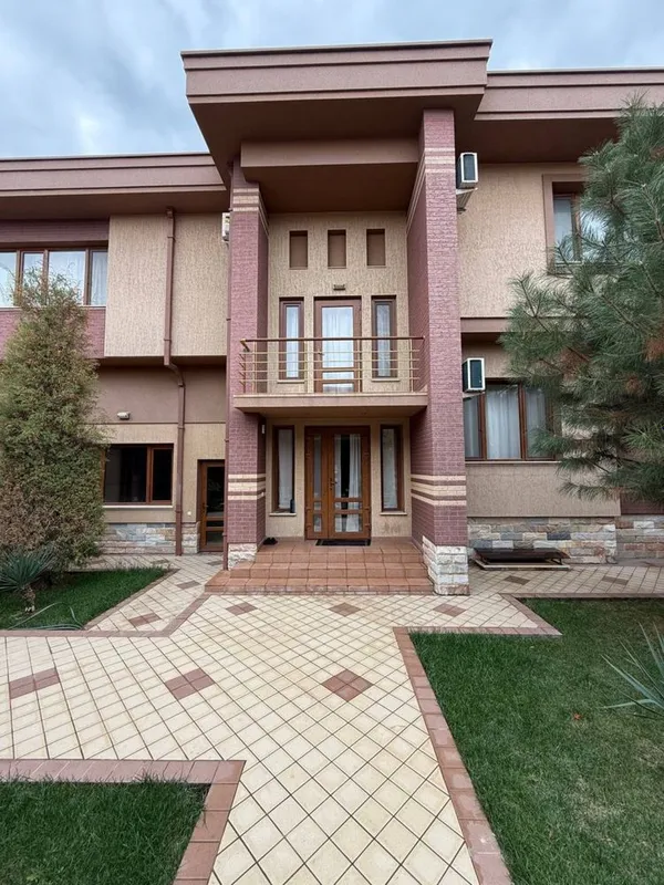 Аренда дом парк Локомотив 500 м2