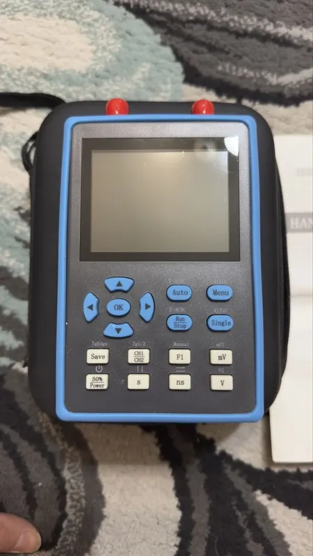 Портативный цифровой осциллограф ZEEWEII DSO2512G (новый) Портативный цифровой осциллограф ZEEWEII DSO2512G (новый)