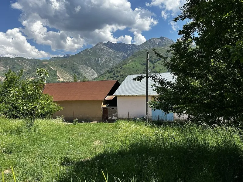 Toshkent viloyati boʻstonliq tumani sijjak qishlogʻida 10 sotix 3