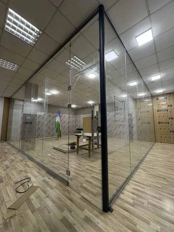Kalyonniy oyna 10 mm каленное стекло стеклянные перегородки калит ойна — фото 5 Kalyonniy oyna 10 mm каленное стекло стеклянные перегородки калит ойна — фото 5