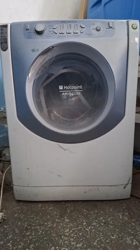Стиральная машина Ariston 1 Стиральная машина Ariston 1