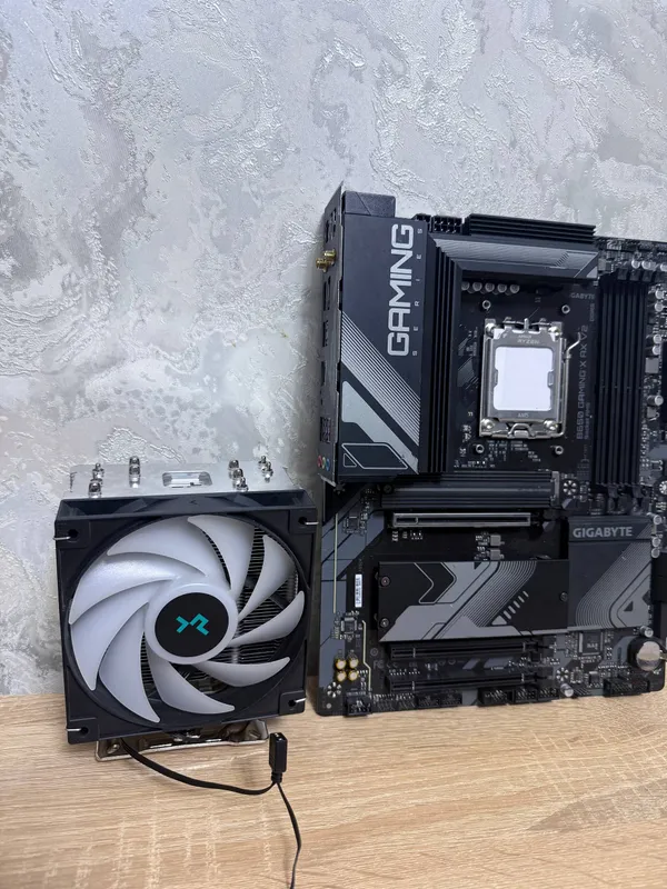 Gigabyte B650 Gaming X AX v2 anakartasi 4