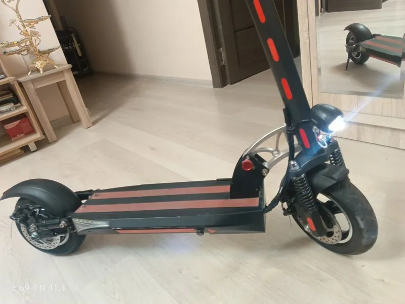 Kugo M elektro samokat 2 Kugo M elektro samokat 2