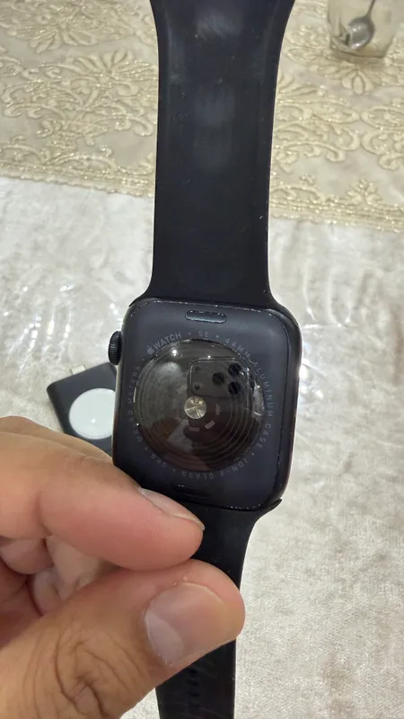 Apple watch se2 44mm GPS model — фото 2